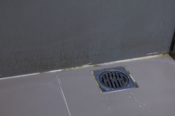 Bathroom Drain Installation in Lima