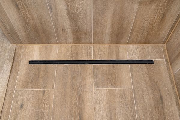 Linear Drain Installation in Lima
