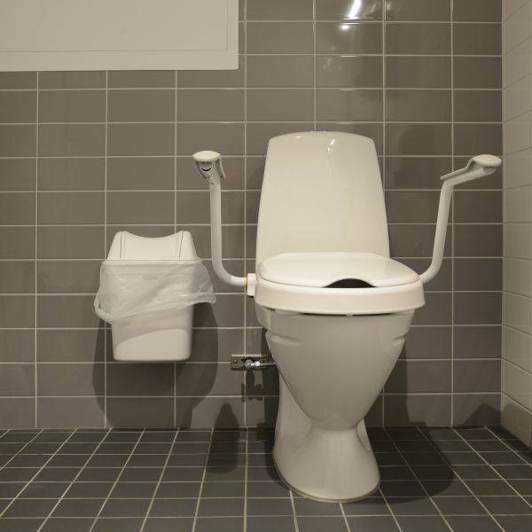 Commercial Toilet Repair in Lima
